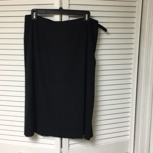 Jones New York Black knee length skirt.